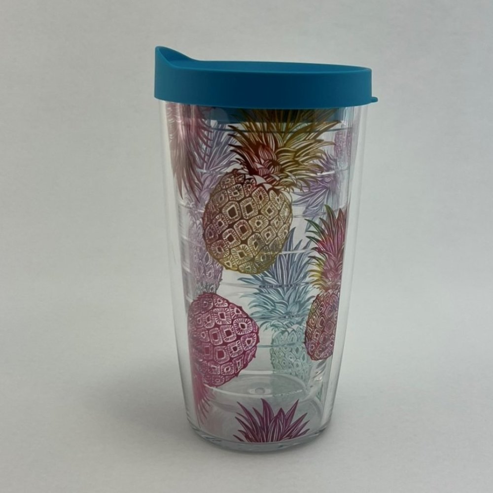 16 oz. Tervis Tumbler with lid -- Multicolored Pineapples